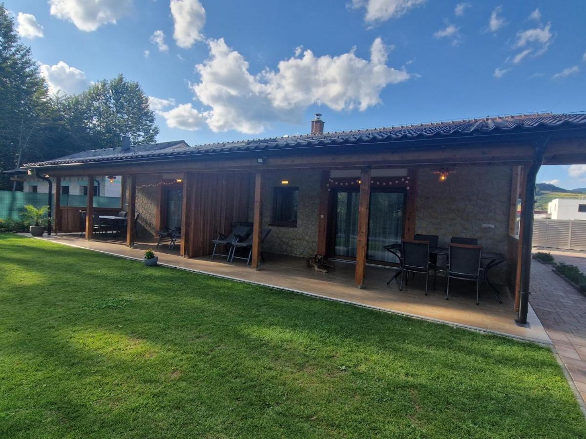 Villa Garden Besenova Exterior photo