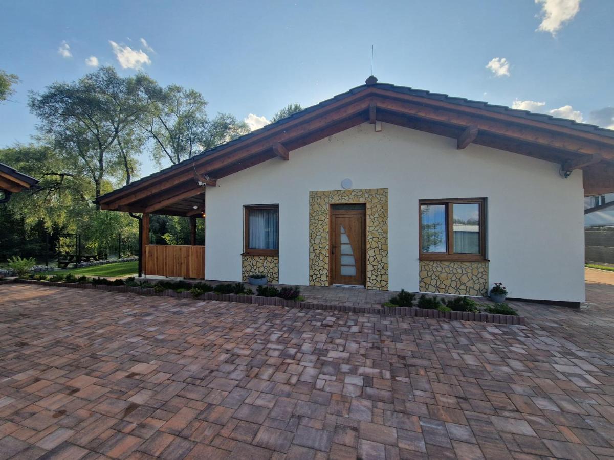Villa Garden Besenova Exterior photo