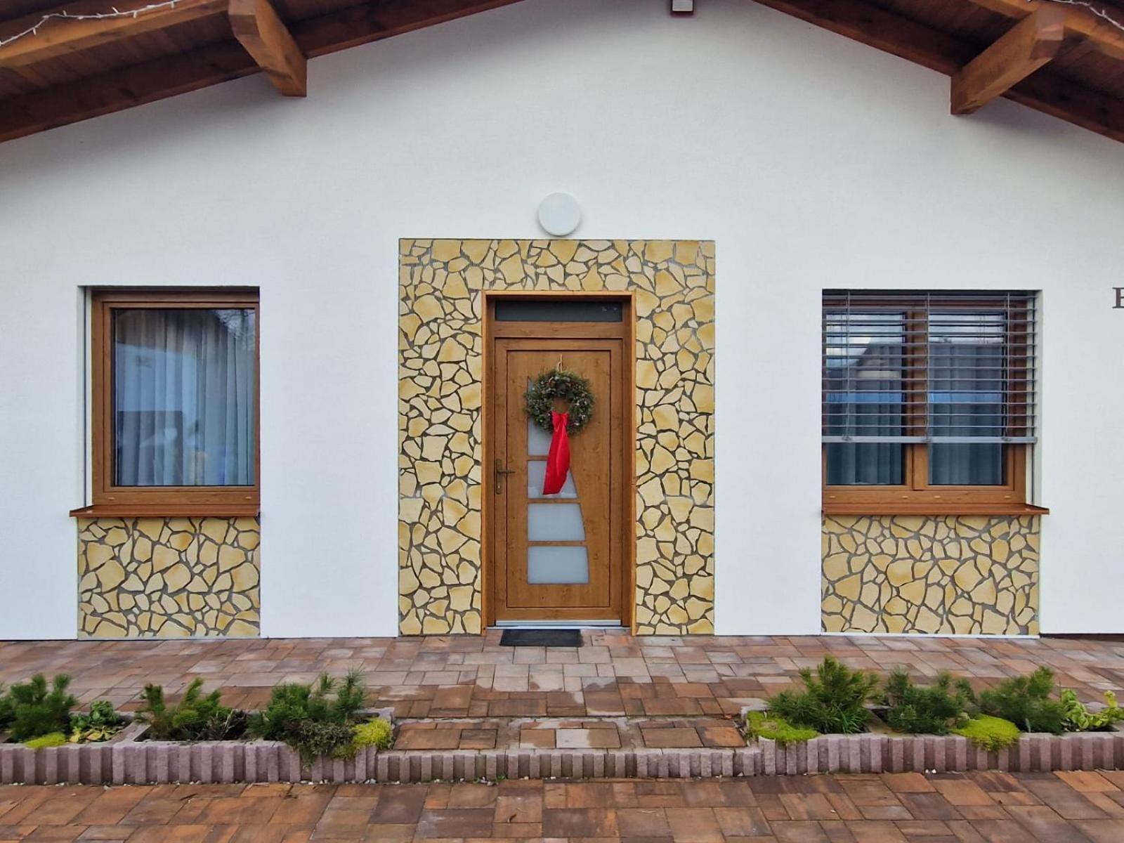 Villa Garden Besenova Exterior photo